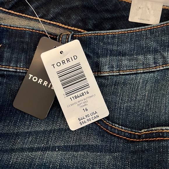 Torrid jean shorts - Picture 2 of 4